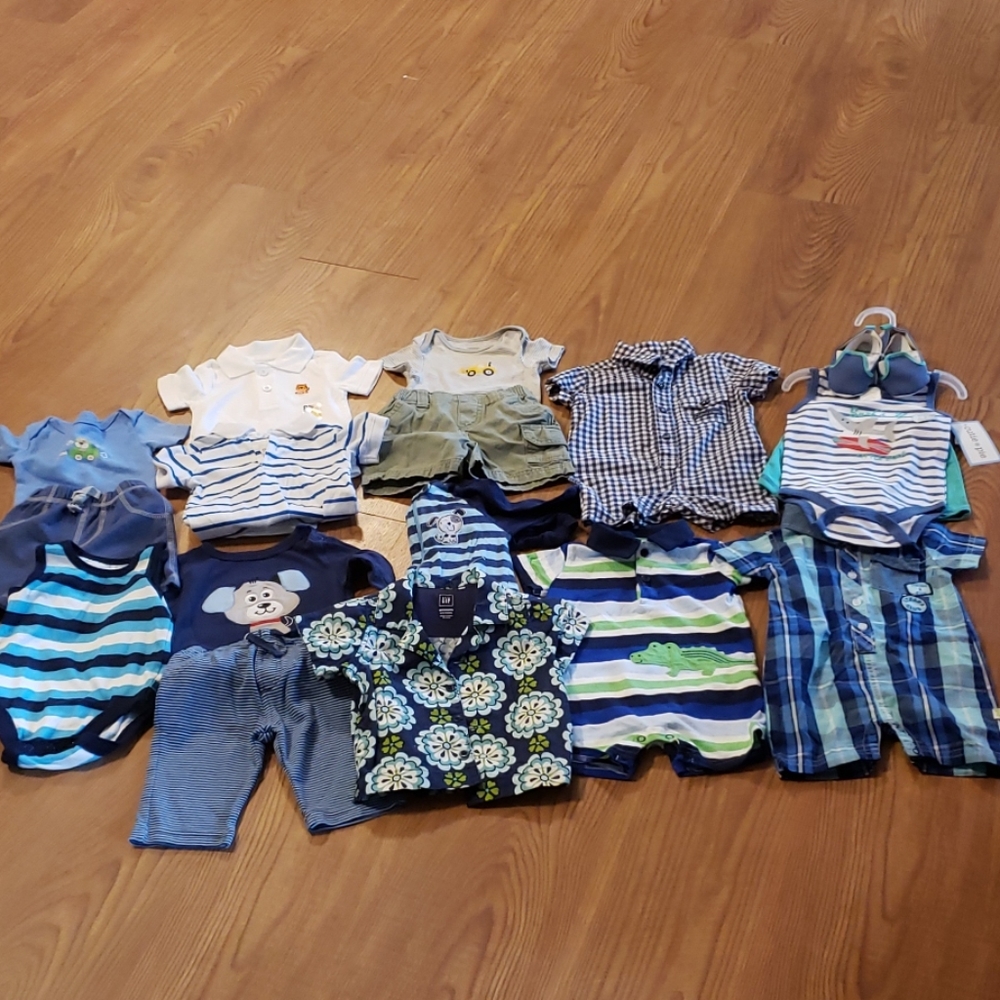 Lot of baby boys clothes